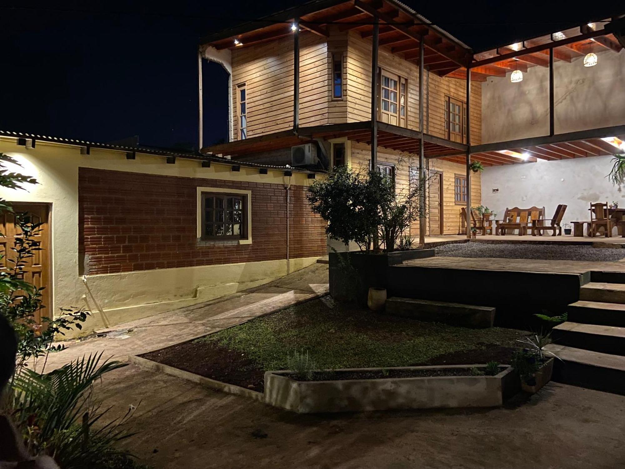 Hospedaje El Tucan Puerto Iguazu Ngoại thất bức ảnh