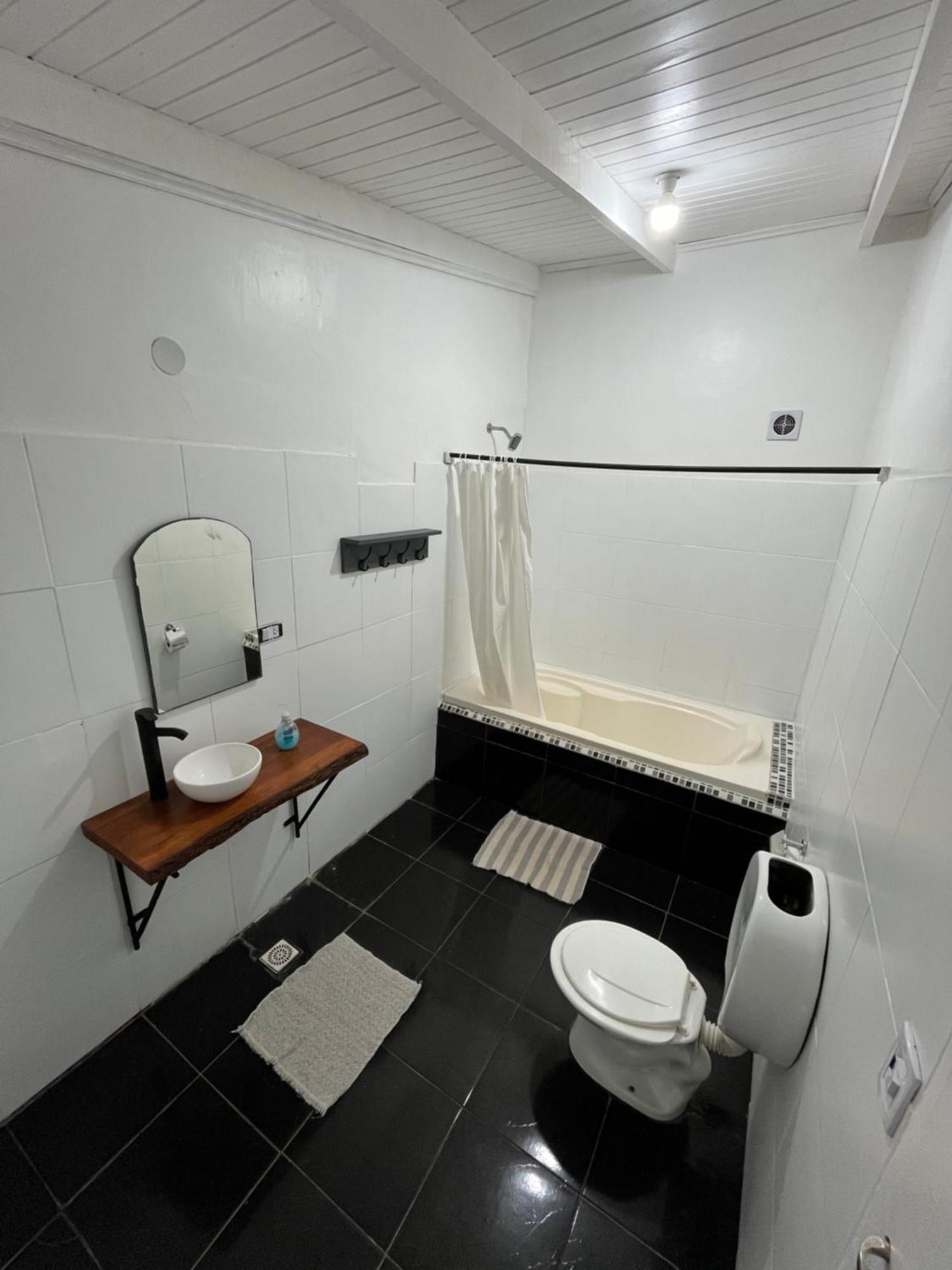 Hospedaje El Tucan Puerto Iguazu Ngoại thất bức ảnh